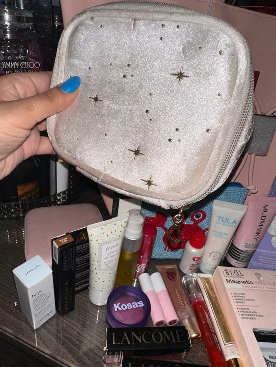 62 Piece Huge Resellers Bundle of Makeup, Skincare, Haircare, & More - Picture 9 of 14